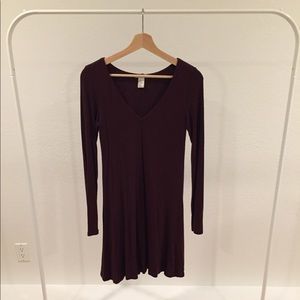 Maroon long sleeve dress